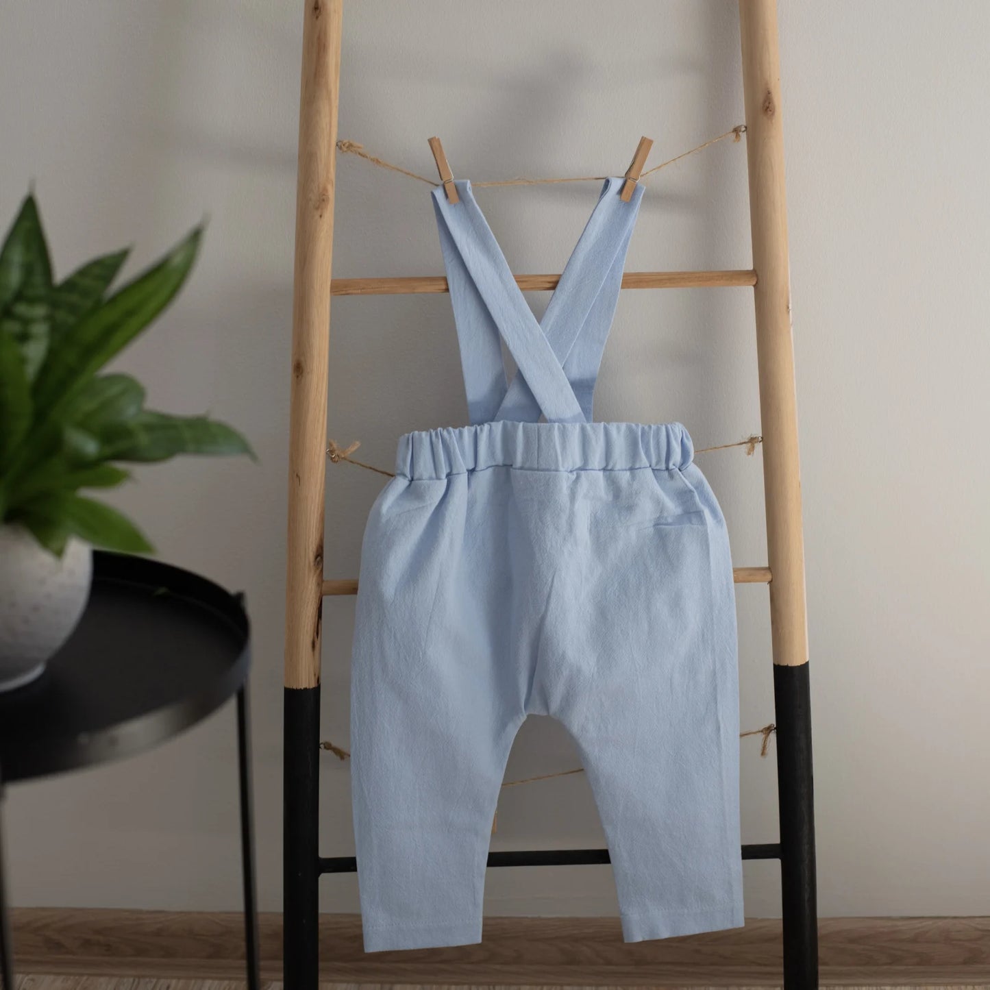 Costum botez baieti albastru vesta cu pantaloni