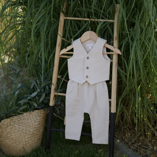 Costum botez baieti bej vesta cu pantaloni