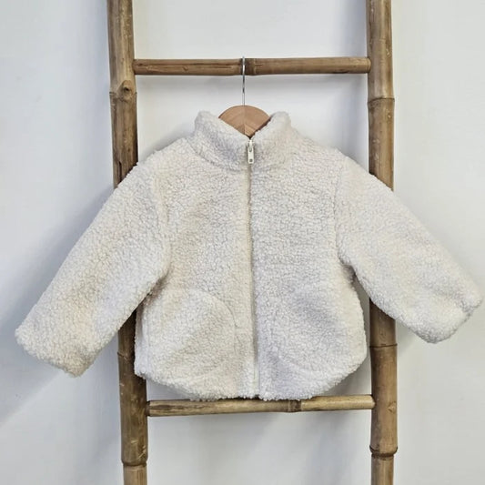 Geaca alba cu blanita