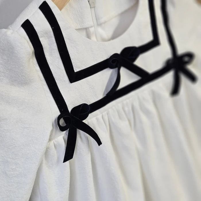 Rochita alba cu fundite