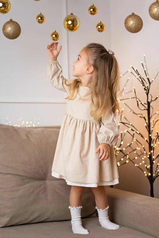 Rochita bej cu fundite pentru fetite