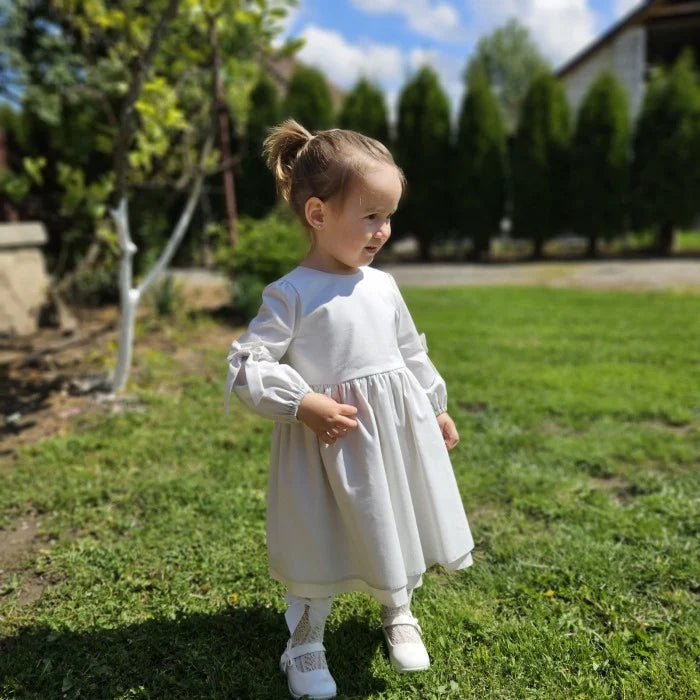 Rochita cu fundite fetite