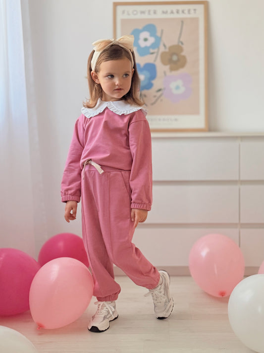 Compleu roz cu guleras pentru fete