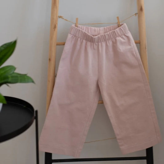 Set top si pantaloni roz