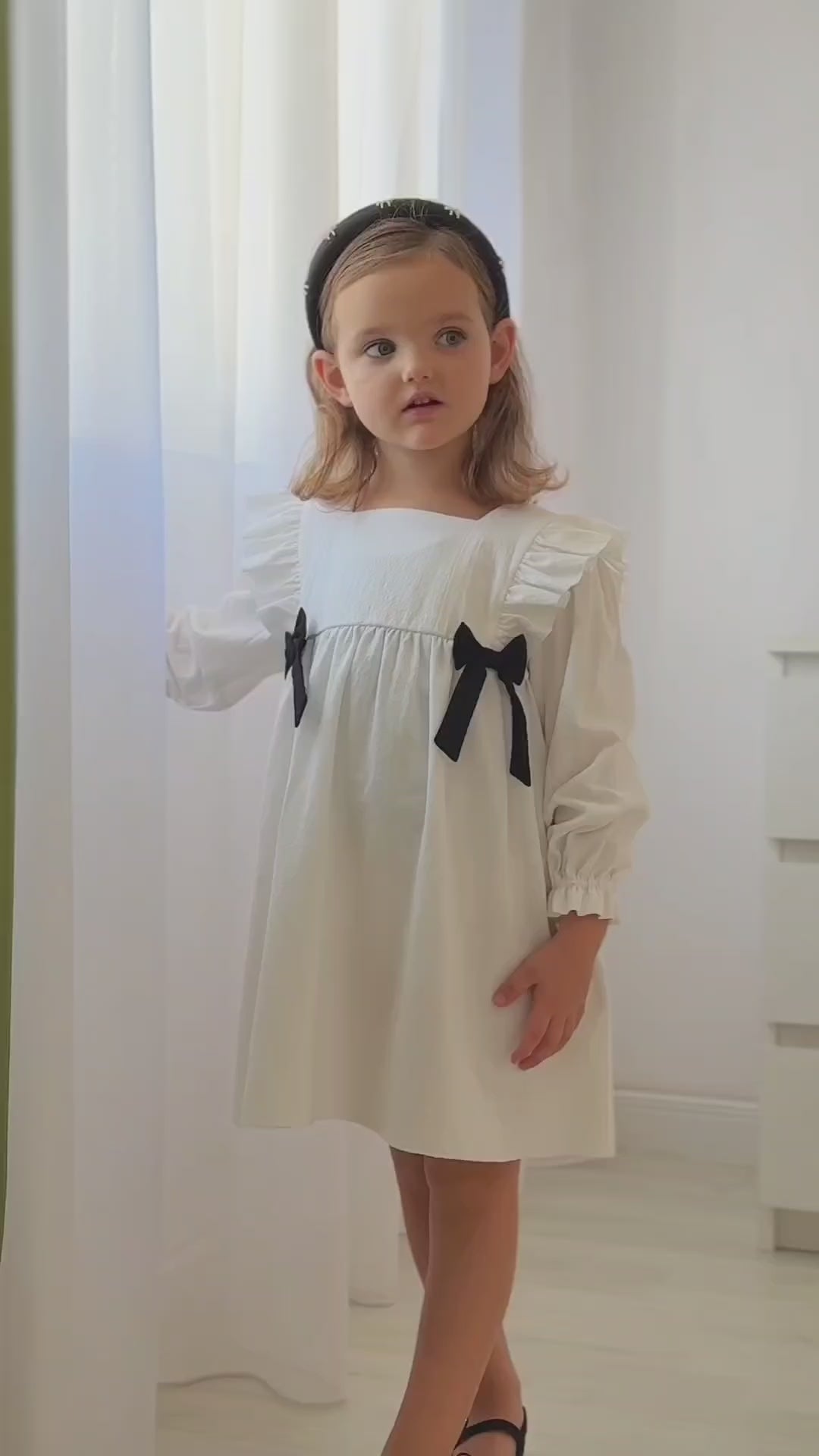 Încarcă clipul video: 